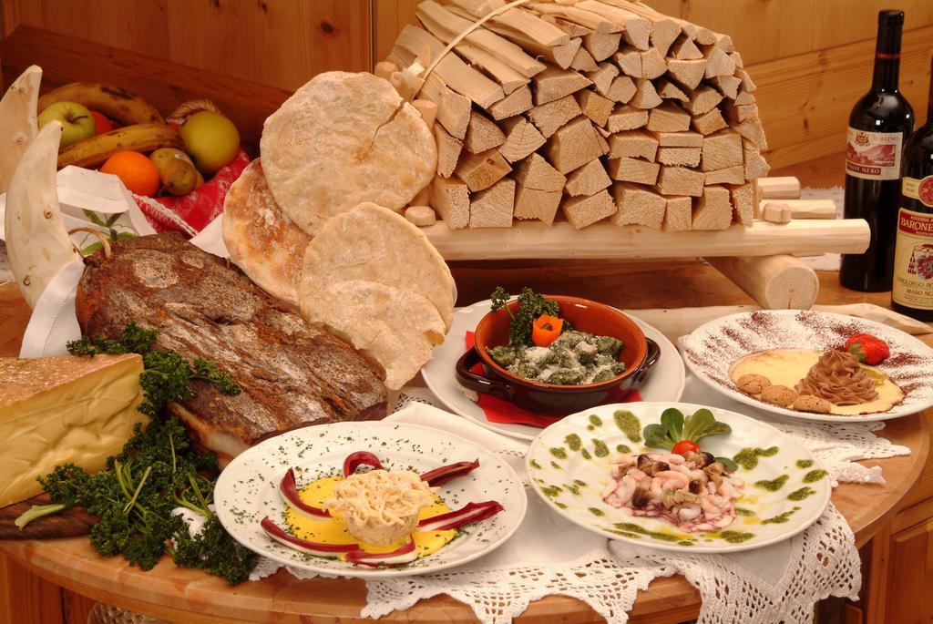 Romantic Charming Hotel Rancolin Moena Dış mekan fotoğraf